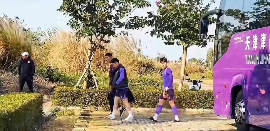 pg电子手机版-博主：此前传闻离队的门将方镜淇，已出现在津门虎冬训阵容中